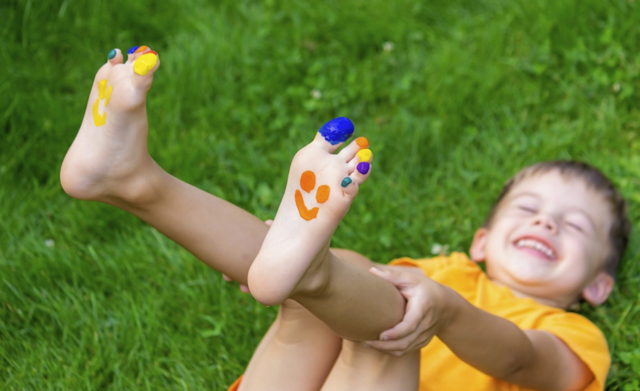 Jak rozwija się stopa dziecka? Warto wiedzieć...